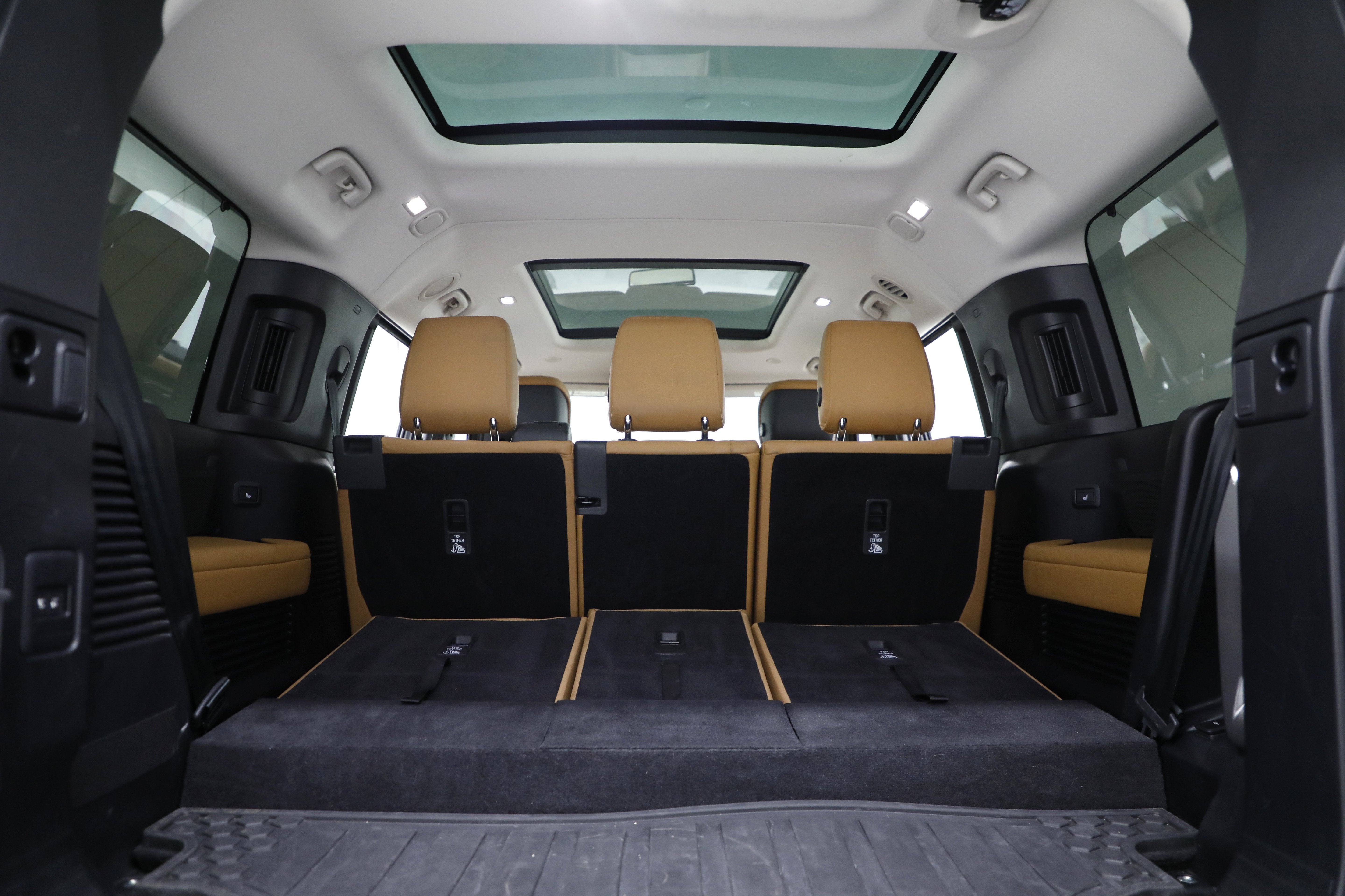 2023 Land Rover Defender First Edition