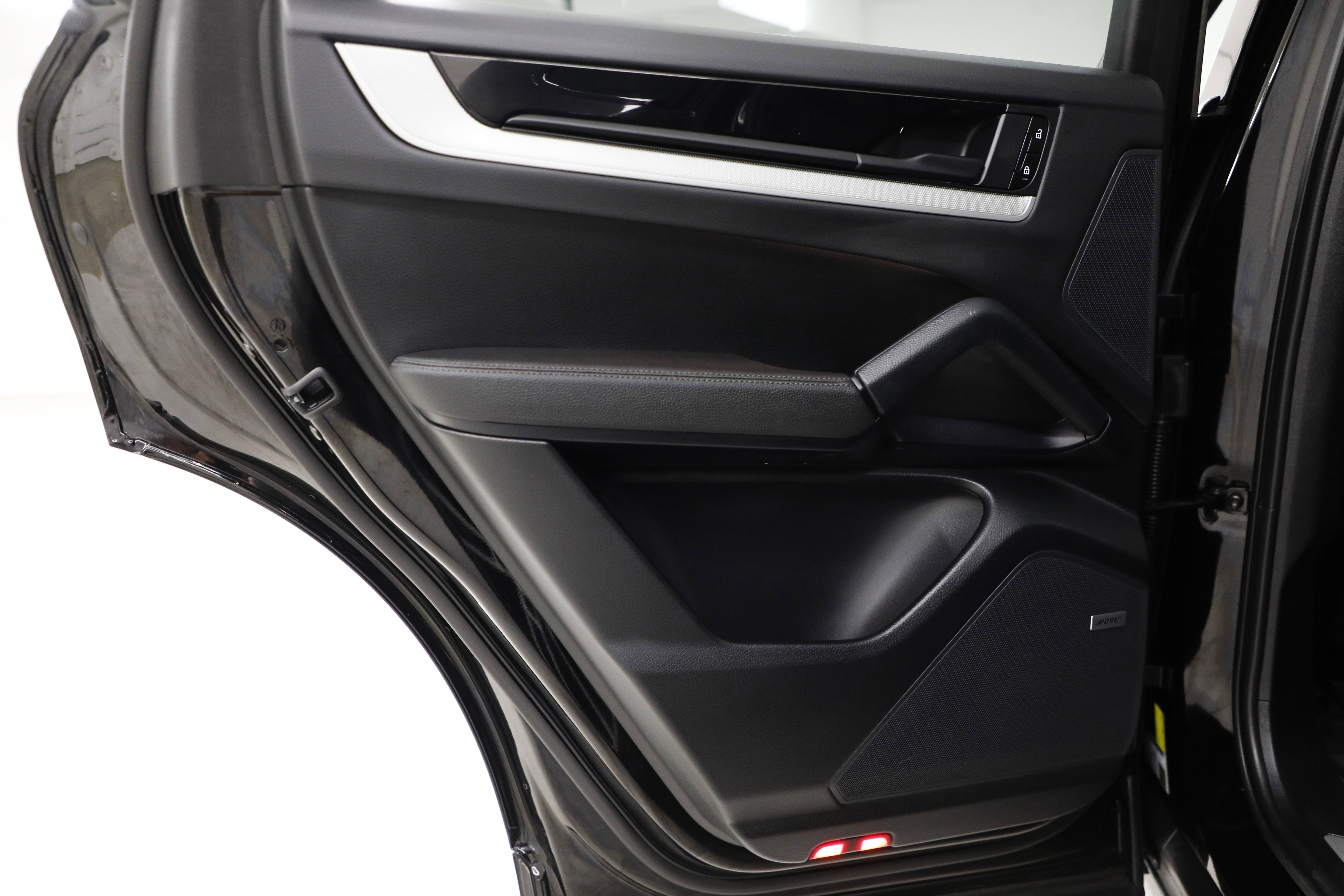 2024 Porsche Cayenne NA