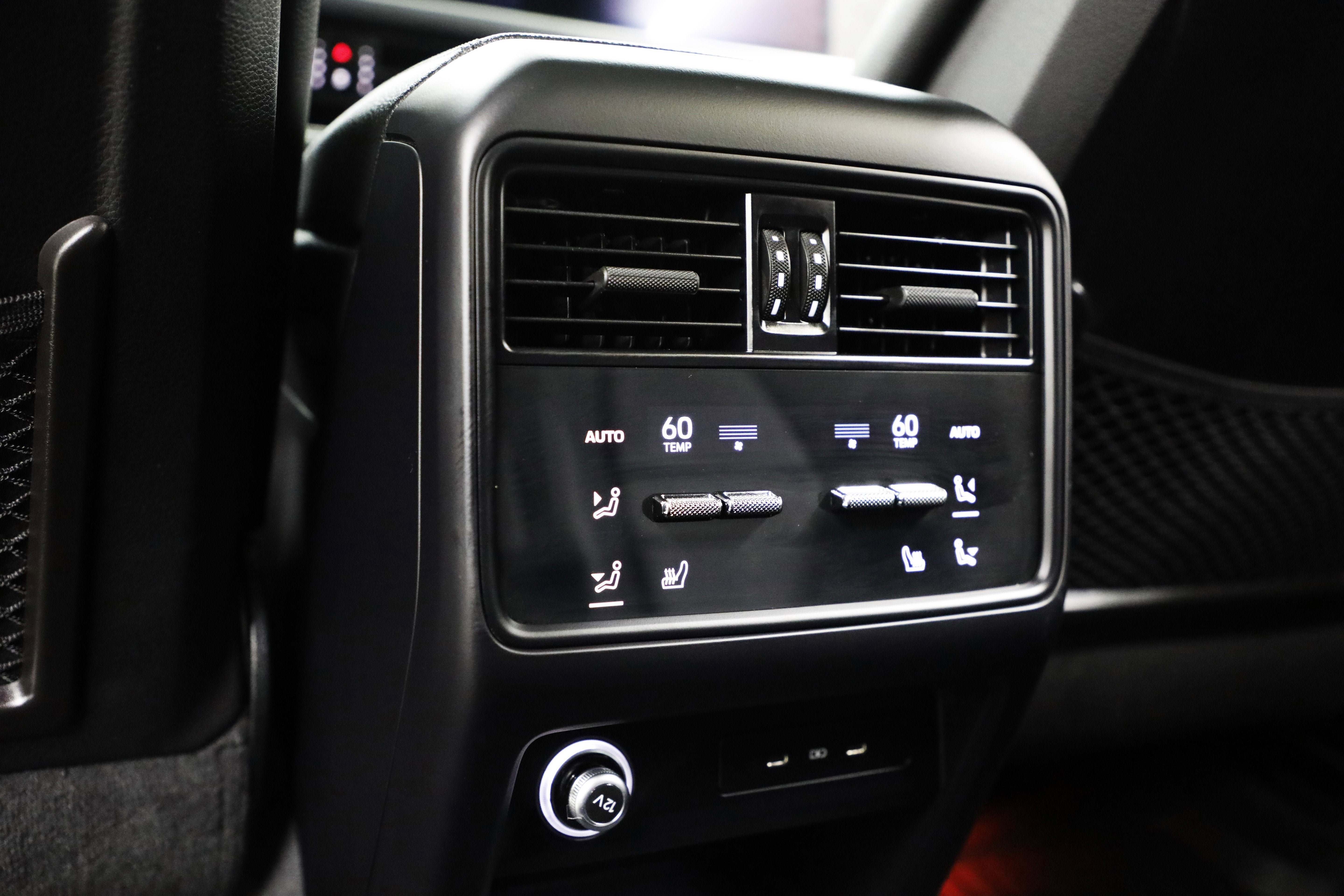 2024 Porsche Cayenne NA